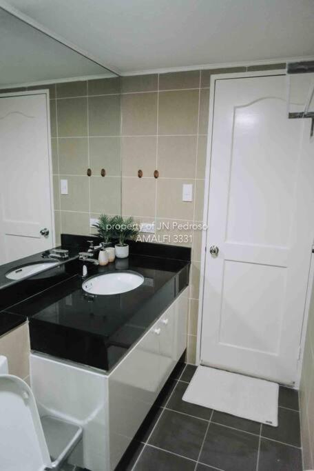 Work-Friendly Mountain-View Condo Near Sm Seaside セブ市 エクステリア 写真